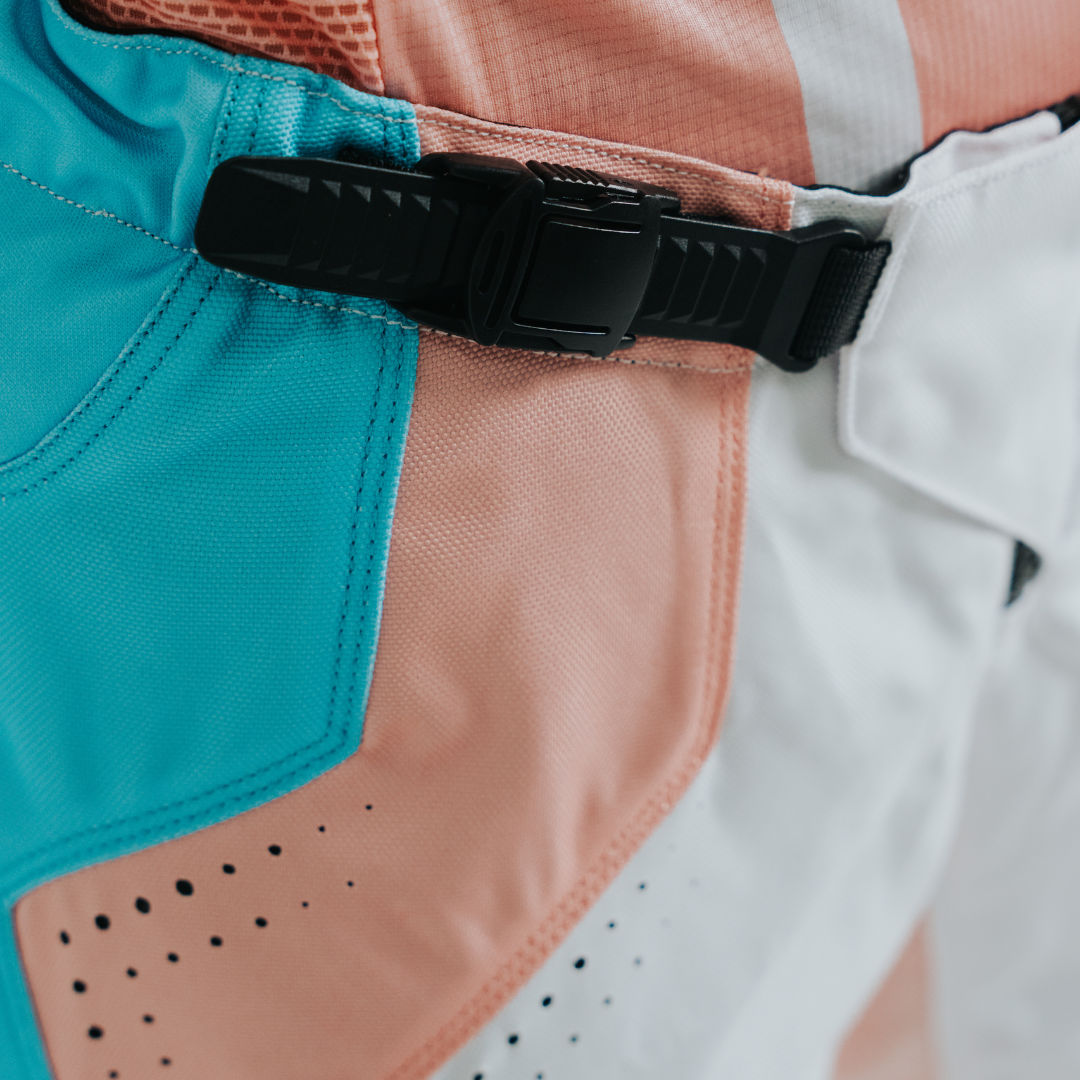 MINERVA PANTS 01