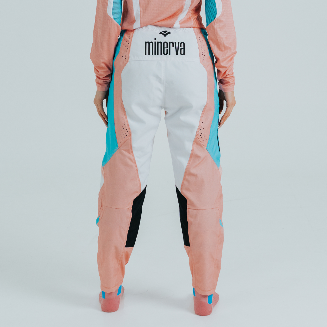 MINERVA PANTS 01